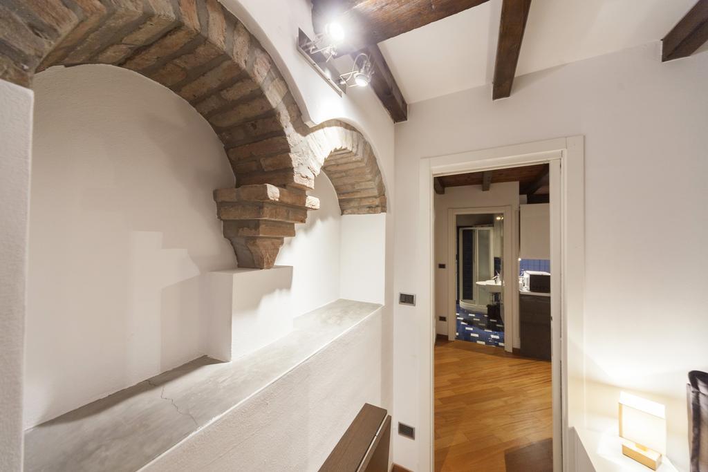 Ludovico De Varthema, Bologna Appartement Buitenkant foto