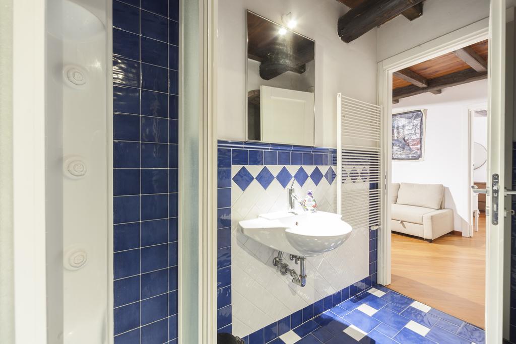 Ludovico De Varthema, Bologna Appartement Buitenkant foto