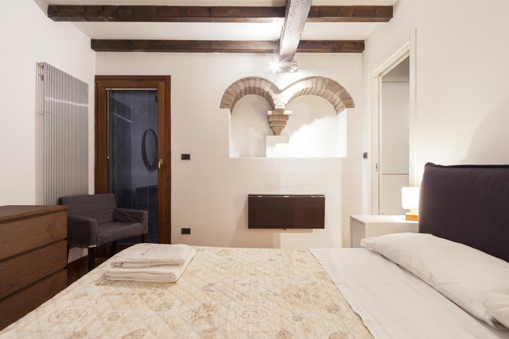 Ludovico De Varthema, Bologna Appartement Buitenkant foto