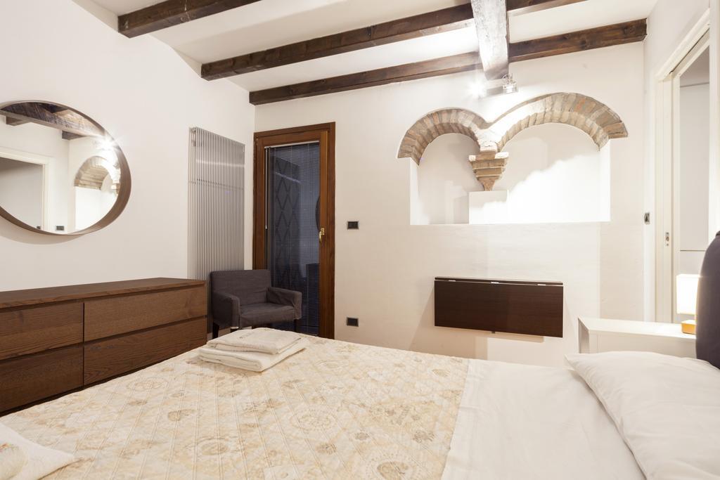 Ludovico De Varthema, Bologna Appartement Buitenkant foto