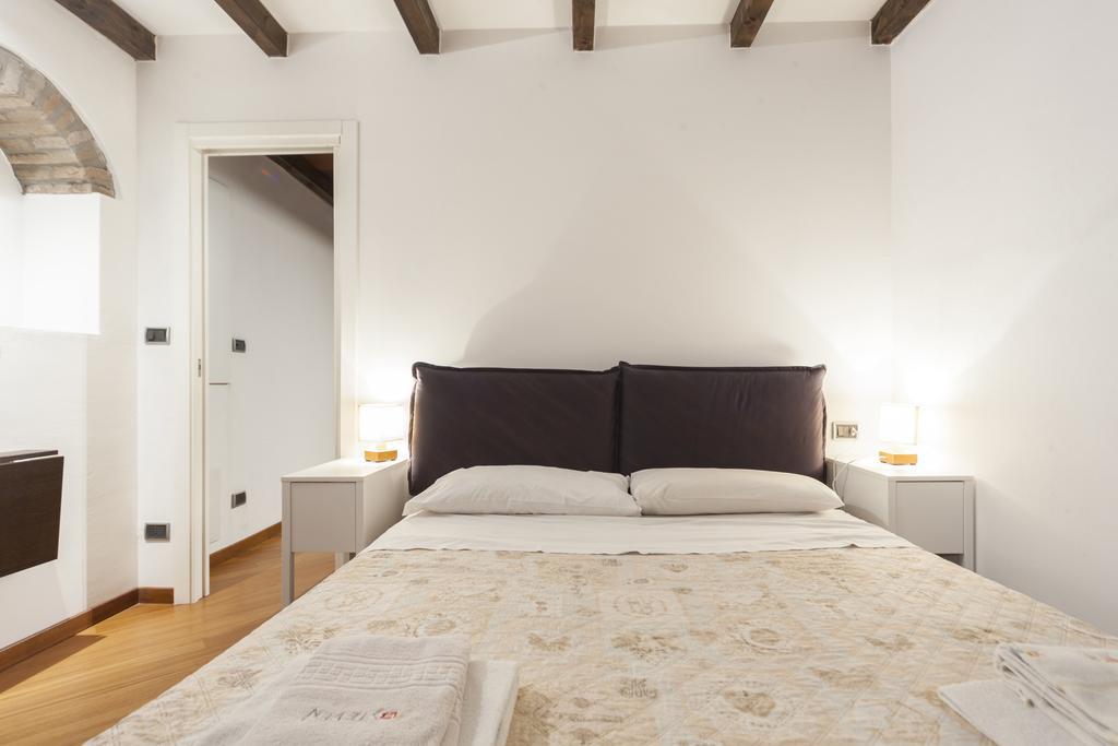 Ludovico De Varthema, Bologna Appartement Buitenkant foto