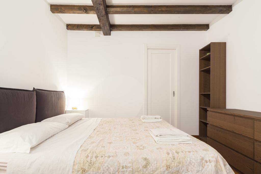 Ludovico De Varthema, Bologna Appartement Buitenkant foto